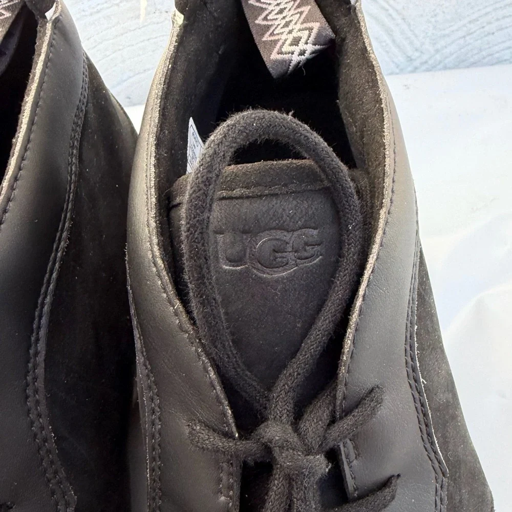 UGG Men's Black Chukka Boots